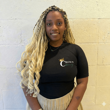 Gabriela - Office Manager